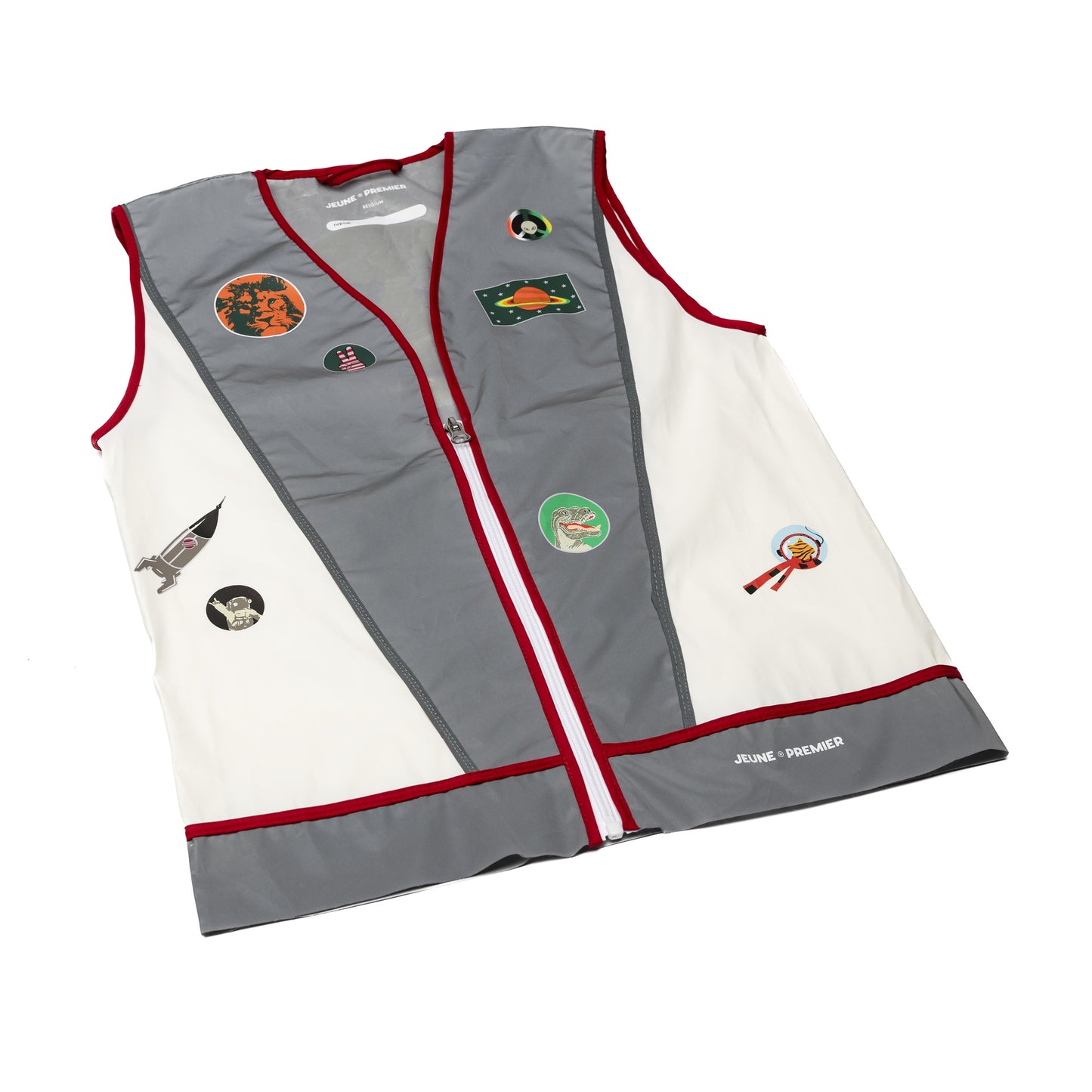 Be safe on the streets with the most fashionable Jeune Premier Bodyglower. The reflective fabric will make you visible in the dark from a distance of 150 metres.