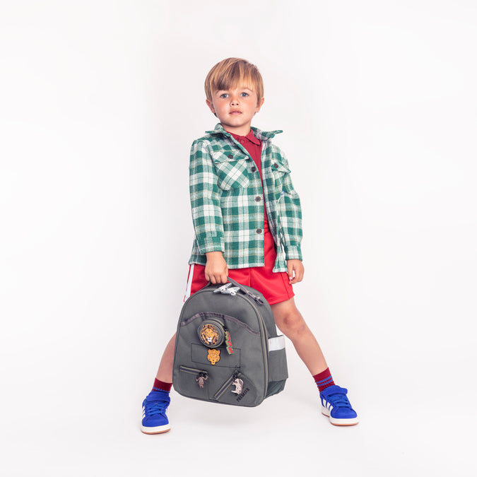 Ergonomic backpack for toddlers from 2 years old. If you want your toddler to walk the road to independence, the Ralphie backpack Big Five is a key piece.