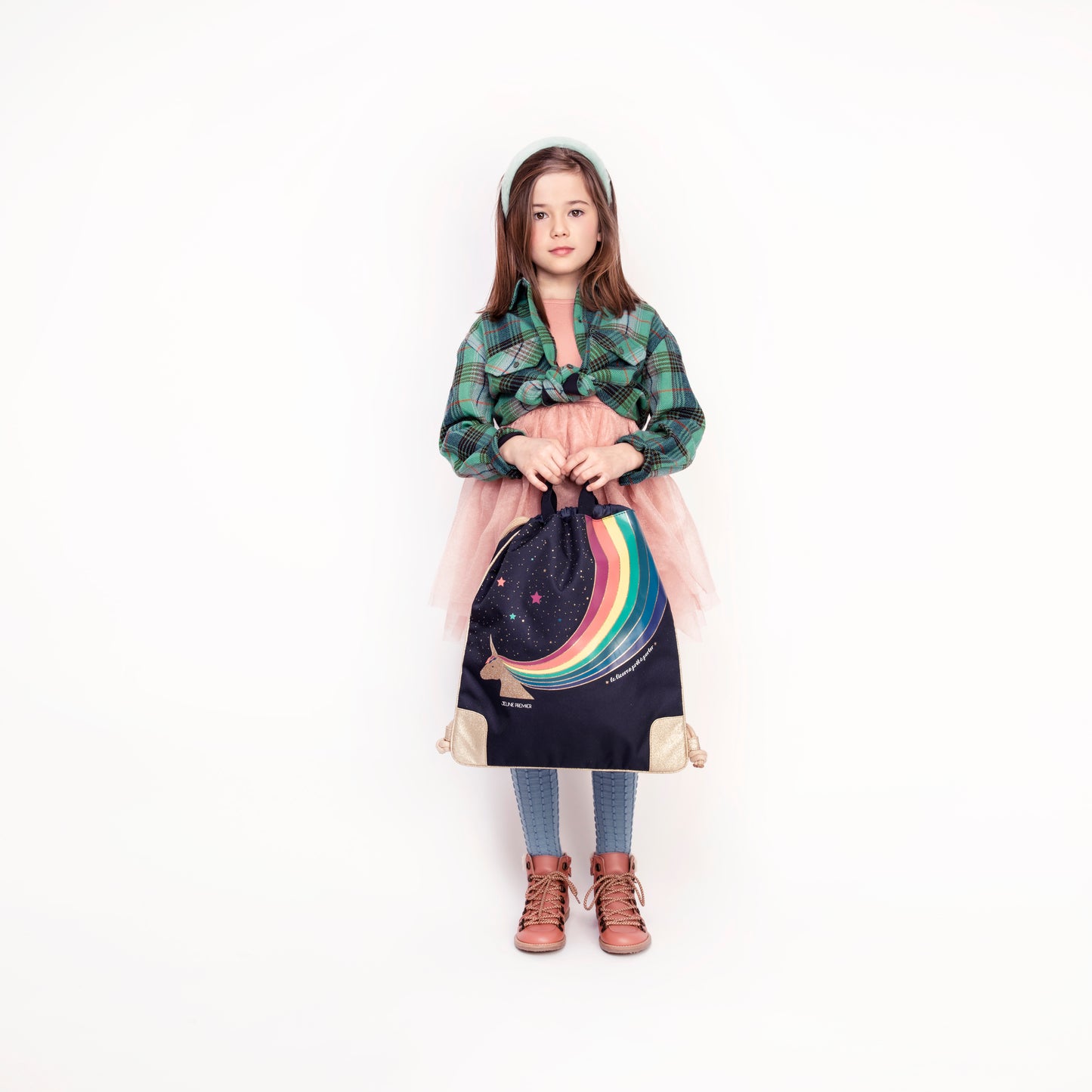 NEW ! Limited Ergomaxx Set with your favourite Ergomax and matching City Bag, Pencil Box Filled & Pencil Box. Design: Unicorn Gold.