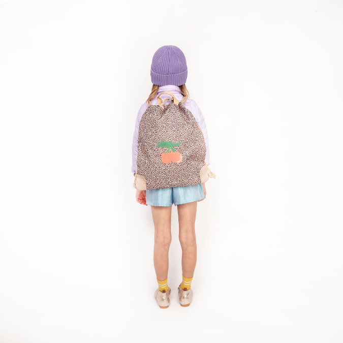 The multifunctional Jeune Premier Leopard Cherry City Bag can be used as a swimming bag, sports bag or fashion accessory, for any age and any occasion!