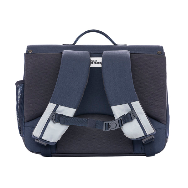 Trendy schoolbag for children from 6 to 8 years. This Classic Midi Offline is a real back-to-school essential.