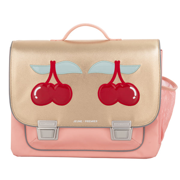 Trendy schoolbag for children from 6 to 8 years old. The bags were inspired by the leather school bags from the old days but with all the modern functionalities that make them timeless classics.