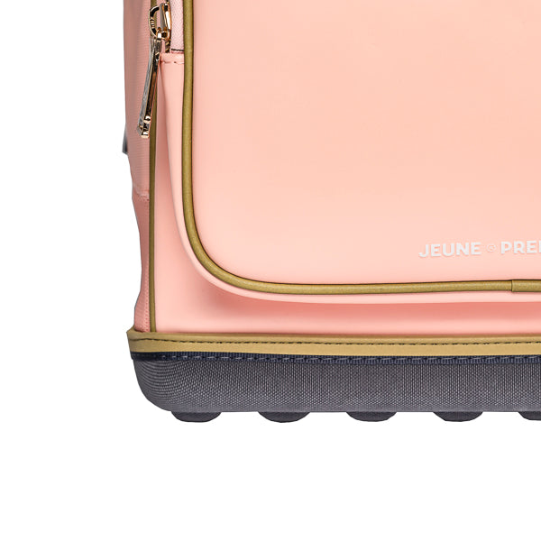 Ergomaxx BFF Pink. Ergonomic, trendy backpack for children from 6 years old. Looking for a bag with beauty and brains? The load-bearing system transfers 50% of the weight to the hips.