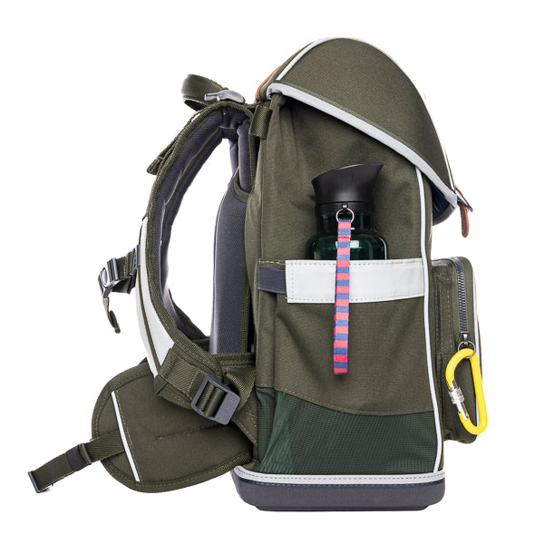 Ergomaxx Camp Life. Ergonomic, trendy backpack for children from 6 years. Looking for a bag with beauty and brains? The load-bearing system transfers 50% of the weight to the hips.