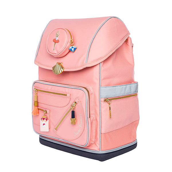 Discover the Jeune Premier Ergomaxx Jewellery Box Pink, the most ergonomic, durable and beautiful backpack in the world for girls aged 6 to 10.