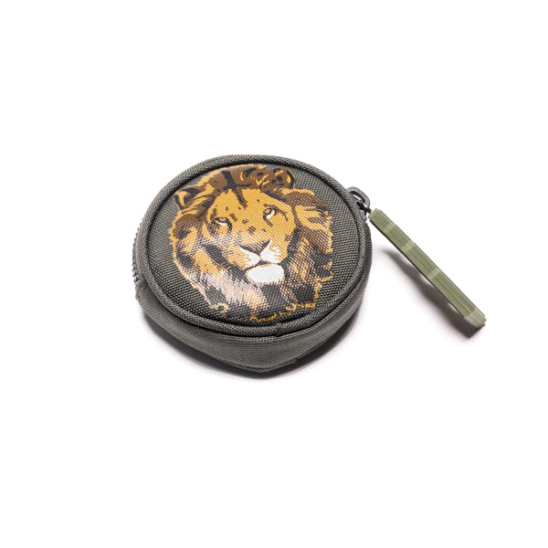 Discover the Ergomaxx Big Five, the most ergonomic and durable backpack in the world for boys aged 6 to 10. The khaki Big Five design is the all-time bestseller for boys.