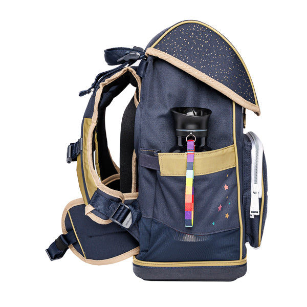 Discover the Ergomaxx, the most ergonomic backpack from Jeune Premier for girls aged 6 to 10. This Unicorn Gold design is perfect for unicorn & rainbow lovers.