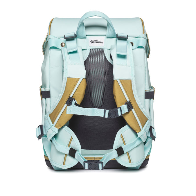 Back view of Ergomaxx Le Petit Chef backpack showing ergonomic S-shaped shoulder straps and breathable mesh panel
